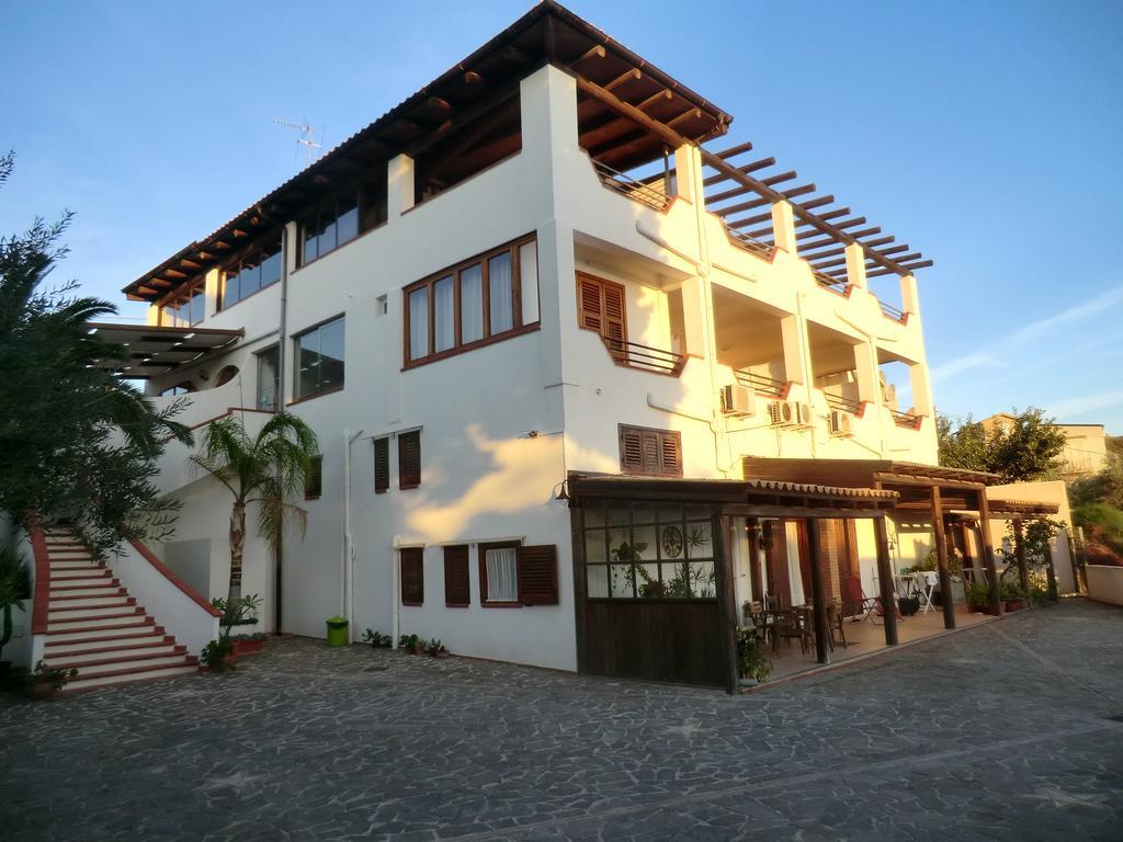Mediterraneo Mare E Sole Marina di Palma Kültér fotó